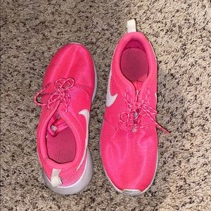 Nike rose sneakers